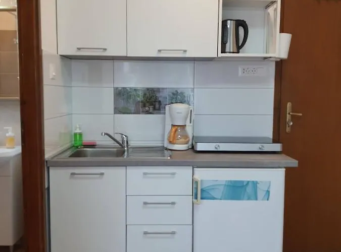 Apartman Megan 2 *