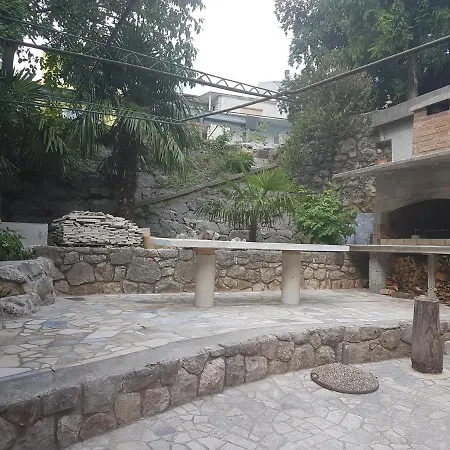 Megan 2 Apartman Crikvenica