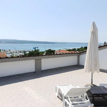 Megan 2 Apartman Crikvenica